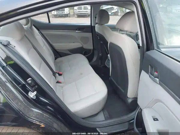5NPD84LF8HH144119 2017 HYUNDAI ELANTRA - Image 8