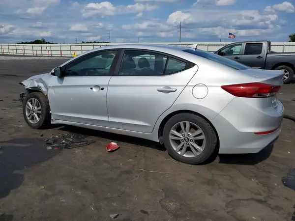 5NPD84LF8HH144802 2017 HYUNDAI ELANTRA - Image 2