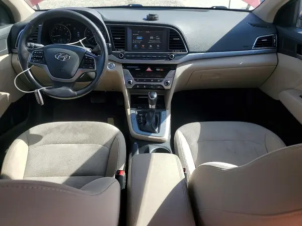 5NPD84LF8HH151698 2017 HYUNDAI ELANTRA - Image 8