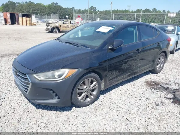5NPD84LF8HH152575 2017 HYUNDAI ELANTRA - Image 2