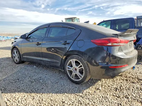 5NPD84LF8HH152611 2017 HYUNDAI ELANTRA - Image 2