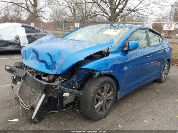 5NPD84LF8HH156495 2017 HYUNDAI ELANTRA - Image 2