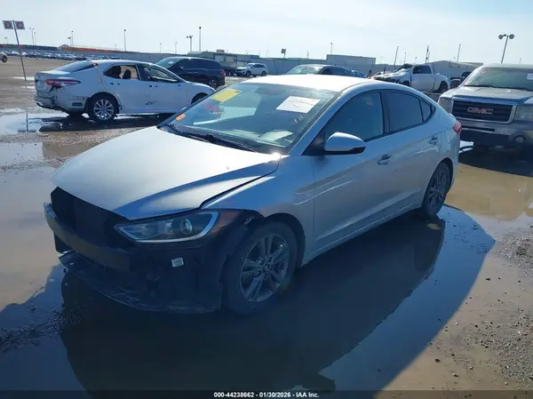 5NPD84LF8HH156531 2017 HYUNDAI ELANTRA - Image 2
