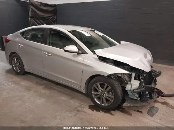 5NPD84LF8HH157047 2017 HYUNDAI ELANTRA - Image 1