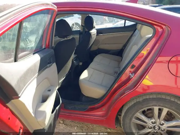 5NPD84LF8HH157436 2017 HYUNDAI ELANTRA - Image 8