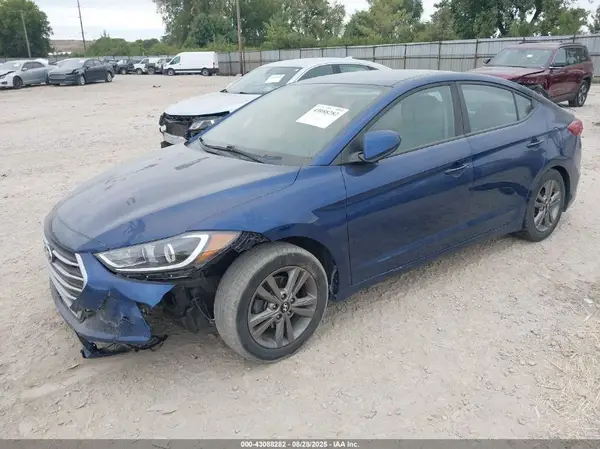 5NPD84LF8HH160319 2017 HYUNDAI ELANTRA - Image 2