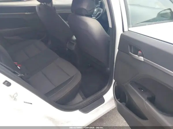 5NPD84LF8HH164516 2017 HYUNDAI ELANTRA - Image 8