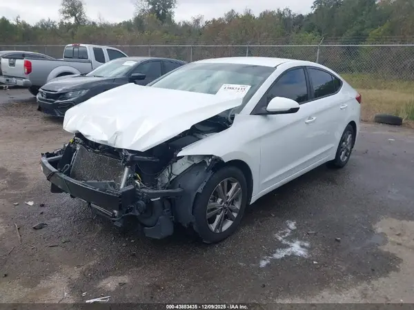 5NPD84LF8HH168744 2017 HYUNDAI ELANTRA - Image 2