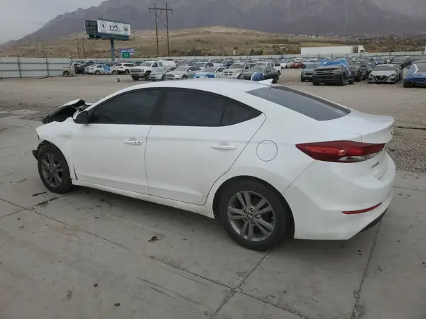 5NPD84LF8HH169568 2017 HYUNDAI ELANTRA - Image 2