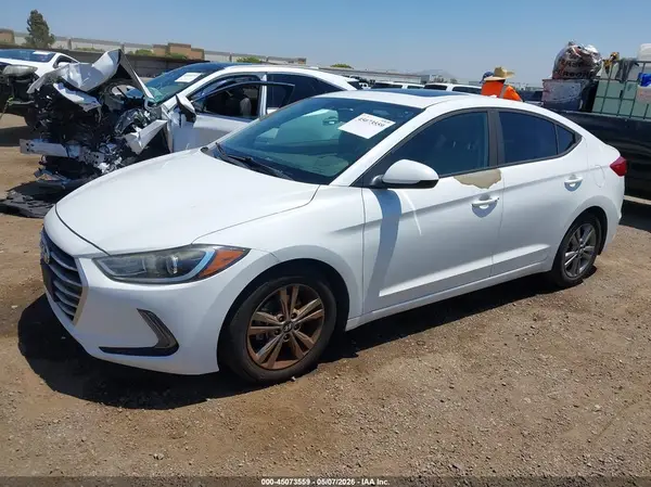 5NPD84LF8HH172194 2017 HYUNDAI ELANTRA - Image 2