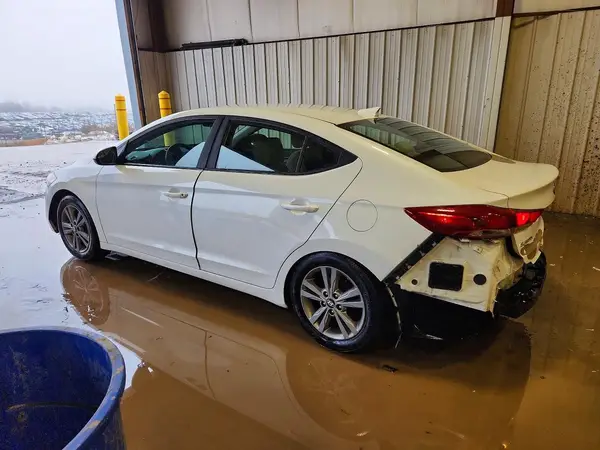 5NPD84LF8HH172213 2017 HYUNDAI ELANTRA - Image 2