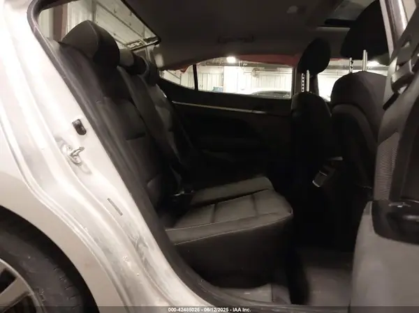 5NPD84LF8HH172342 2017 HYUNDAI ELANTRA - Image 8