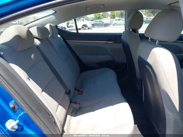 5NPD84LF8HH172437 2017 HYUNDAI ELANTRA - Image 8