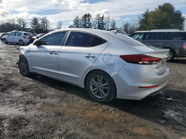 5NPD84LF8HH175015 2017 HYUNDAI ELANTRA - Image 2