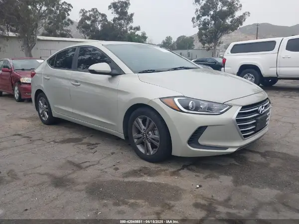 5NPD84LF8HH176357 2017 HYUNDAI ELANTRA - Image 1