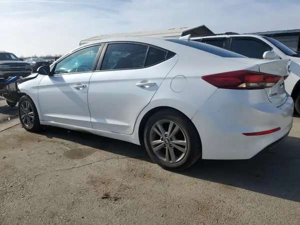 5NPD84LF8HH176679 2017 HYUNDAI ELANTRA - Image 2