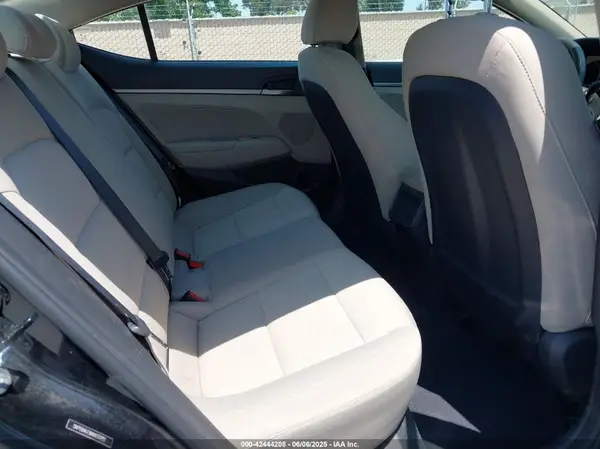 5NPD84LF8HH177251 2017 HYUNDAI ELANTRA - Image 8