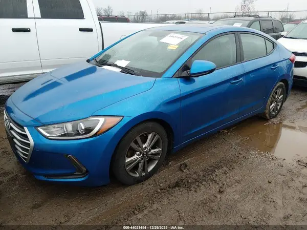 5NPD84LF8HH178898 2017 HYUNDAI ELANTRA - Image 2