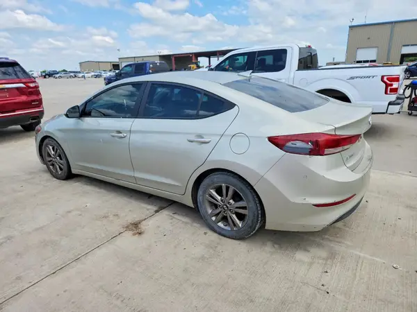 5NPD84LF8HH180831 2017 HYUNDAI ELANTRA - Image 2