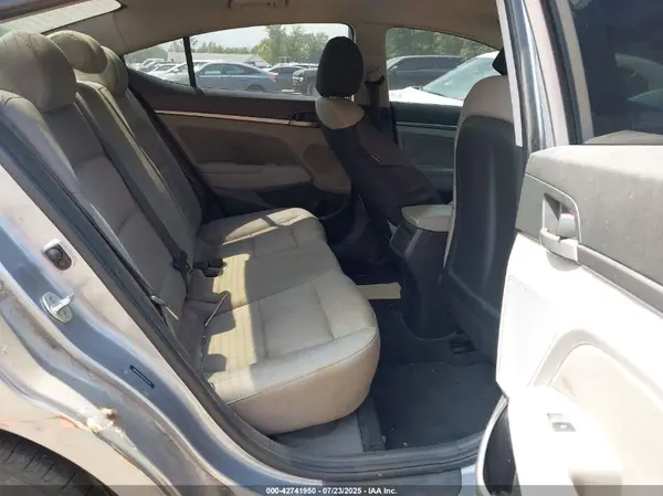 5NPD84LF8HH183194 2017 HYUNDAI ELANTRA - Image 8