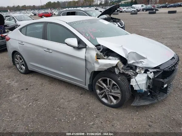 5NPD84LF8HH183261 2017 HYUNDAI ELANTRA - Image 1