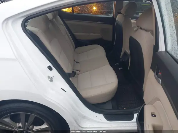 5NPD84LF8HH183518 2017 HYUNDAI ELANTRA - Image 8