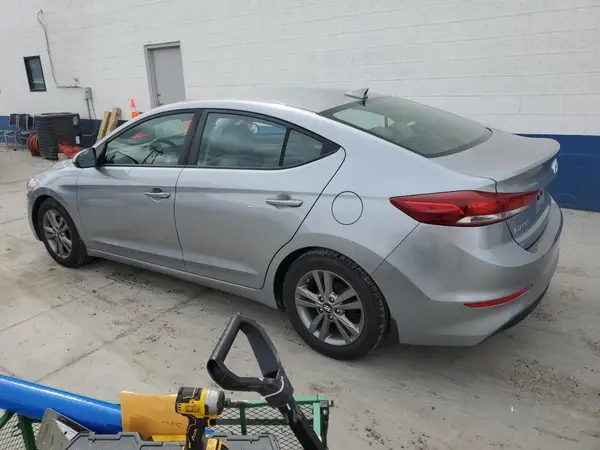 5NPD84LF8HH184426 2017 HYUNDAI ELANTRA - Image 2