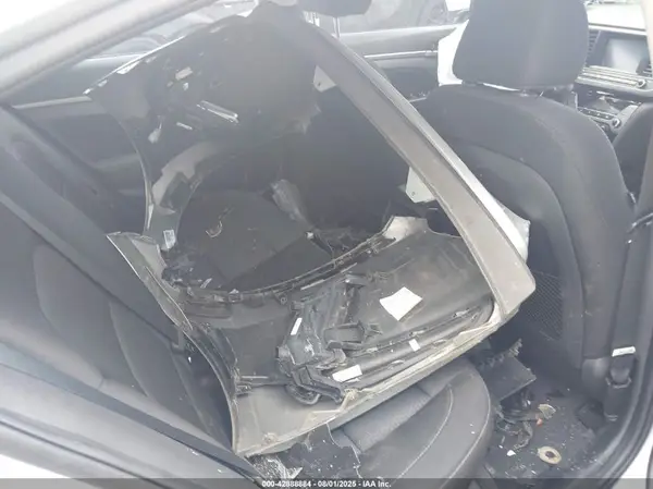 5NPD84LF8HH185818 2017 HYUNDAI ELANTRA - Image 8