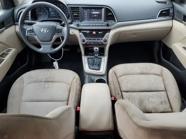 5NPD84LF8HH186242 2017 HYUNDAI ELANTRA - Image 8