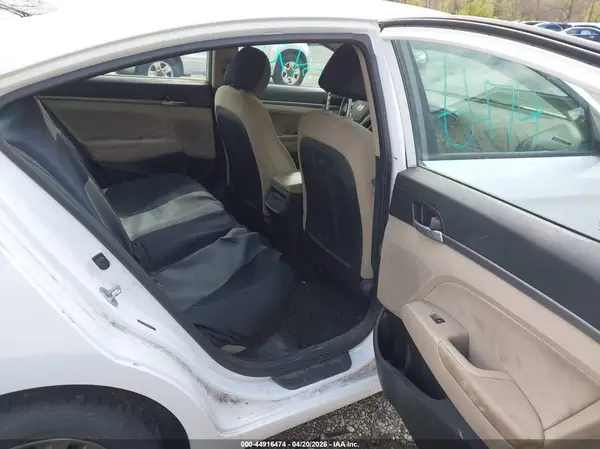 5NPD84LF8HH188699 2017 HYUNDAI ELANTRA - Image 8
