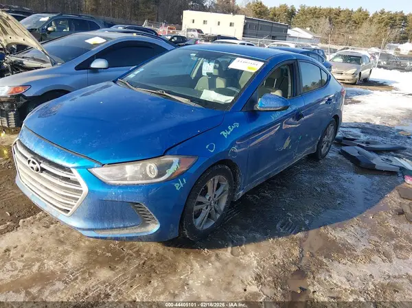 5NPD84LF8HH189240 2017 HYUNDAI ELANTRA - Image 2