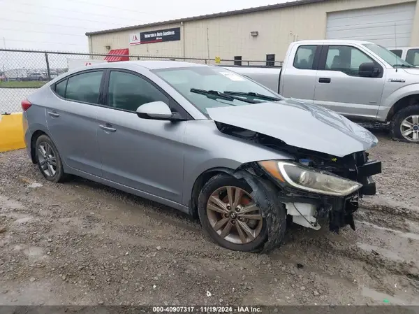 5NPD84LF8HH190372 2017 HYUNDAI ELANTRA - Image 1