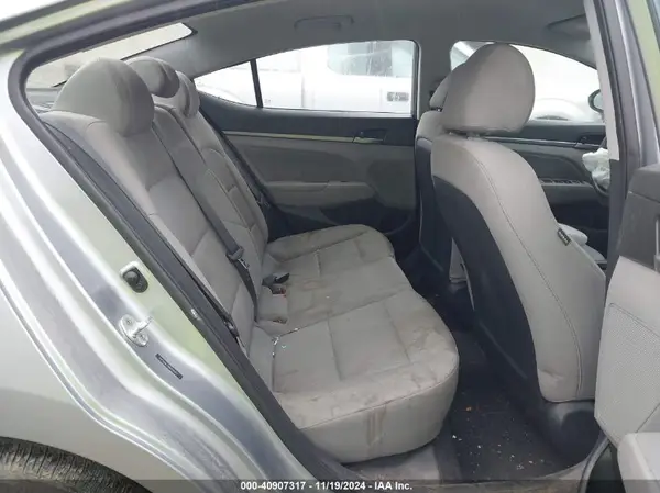 5NPD84LF8HH190372 2017 HYUNDAI ELANTRA - Image 8
