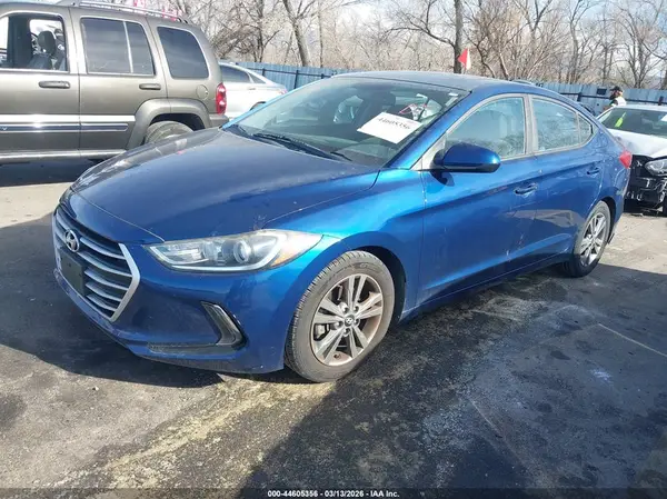 5NPD84LF8HH195832 2017 HYUNDAI ELANTRA - Image 2