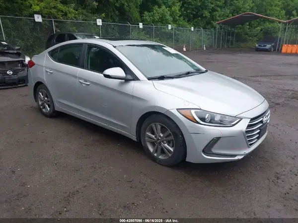 5NPD84LF8HH198729 2017 HYUNDAI ELANTRA - Image 1