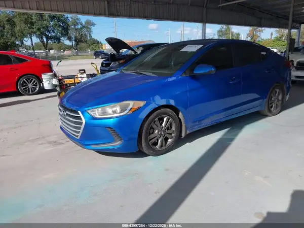 5NPD84LF8HH207297 2017 HYUNDAI ELANTRA - Image 2