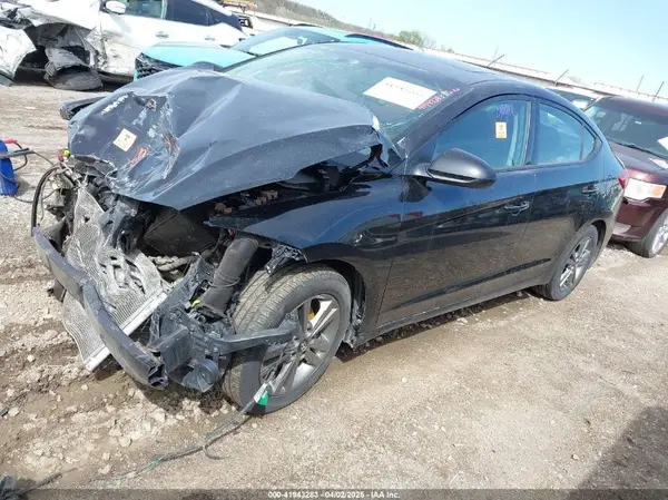 5NPD84LF8HH209518 2017 HYUNDAI ELANTRA - Image 2
