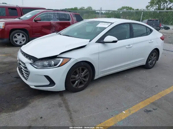 5NPD84LF8JH213042 2018 HYUNDAI ELANTRA - Image 2