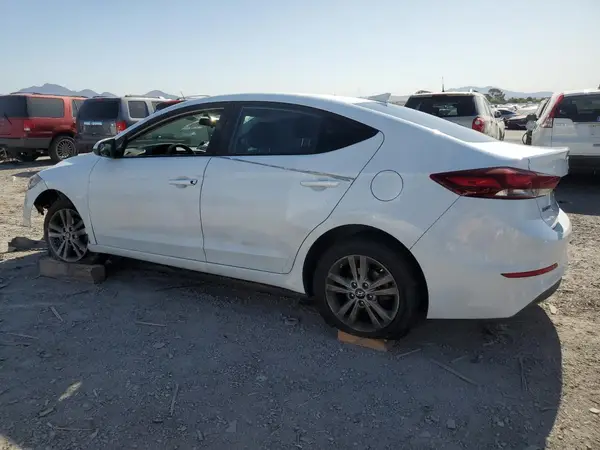 5NPD84LF8JH213235 2018 HYUNDAI ELANTRA - Image 2