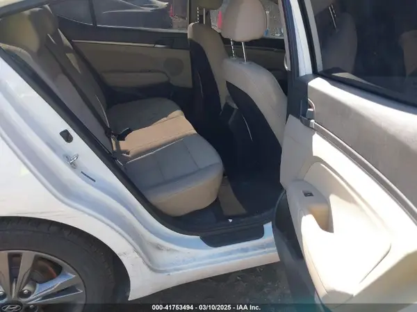 5NPD84LF8JH214501 2018 HYUNDAI ELANTRA - Image 8
