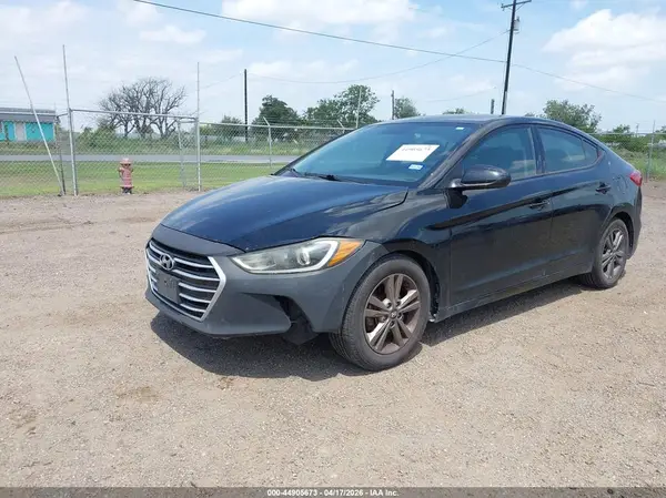 5NPD84LF8JH218919 2018 HYUNDAI ELANTRA - Image 2