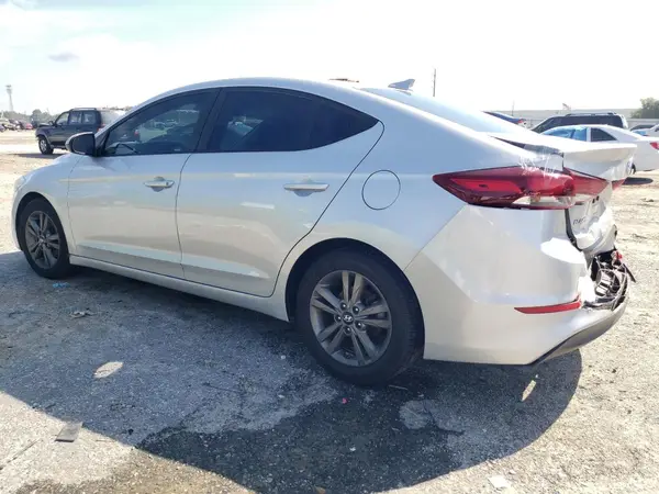 5NPD84LF8JH219648 2018 HYUNDAI ELANTRA - Image 2