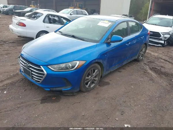 5NPD84LF8JH219715 2018 HYUNDAI ELANTRA - Image 2