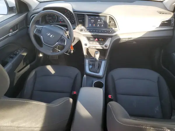 5NPD84LF8JH221853 2018 HYUNDAI ELANTRA - Image 8
