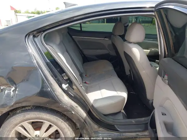 5NPD84LF8JH222808 2018 HYUNDAI ELANTRA - Image 8
