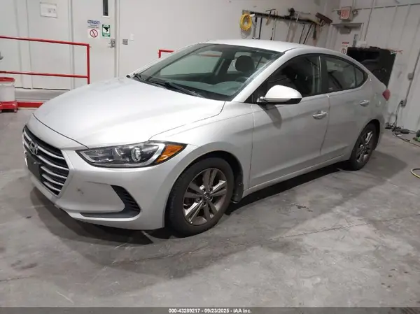 5NPD84LF8JH223246 2018 HYUNDAI ELANTRA - Image 2