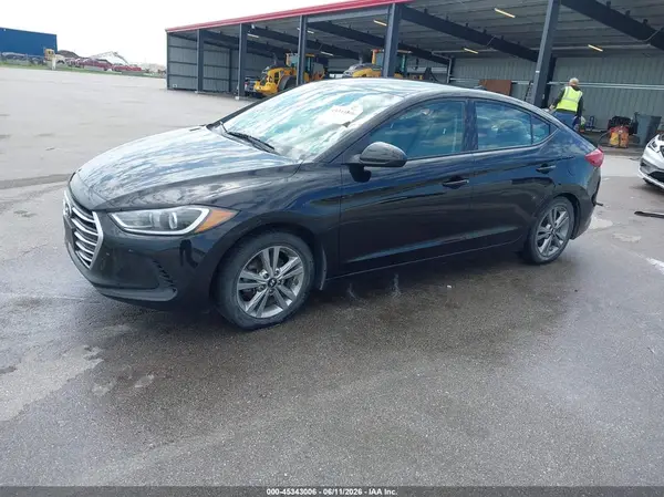 5NPD84LF8JH223649 2018 HYUNDAI ELANTRA - Image 2