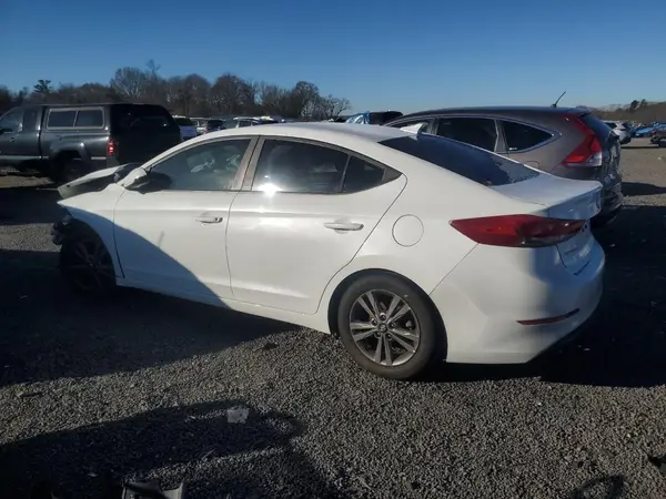 5NPD84LF8JH223702 2018 HYUNDAI ELANTRA - Image 2