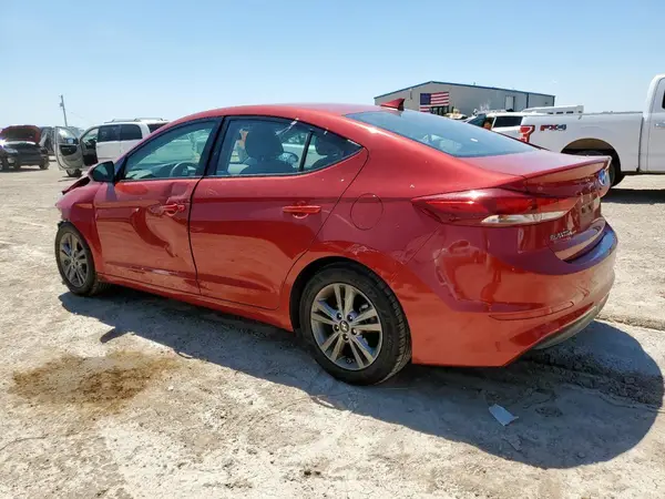 5NPD84LF8JH224445 2018 HYUNDAI ELANTRA - Image 2