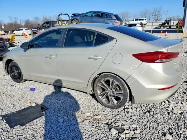 5NPD84LF8JH224915 2018 HYUNDAI ELANTRA - Image 2